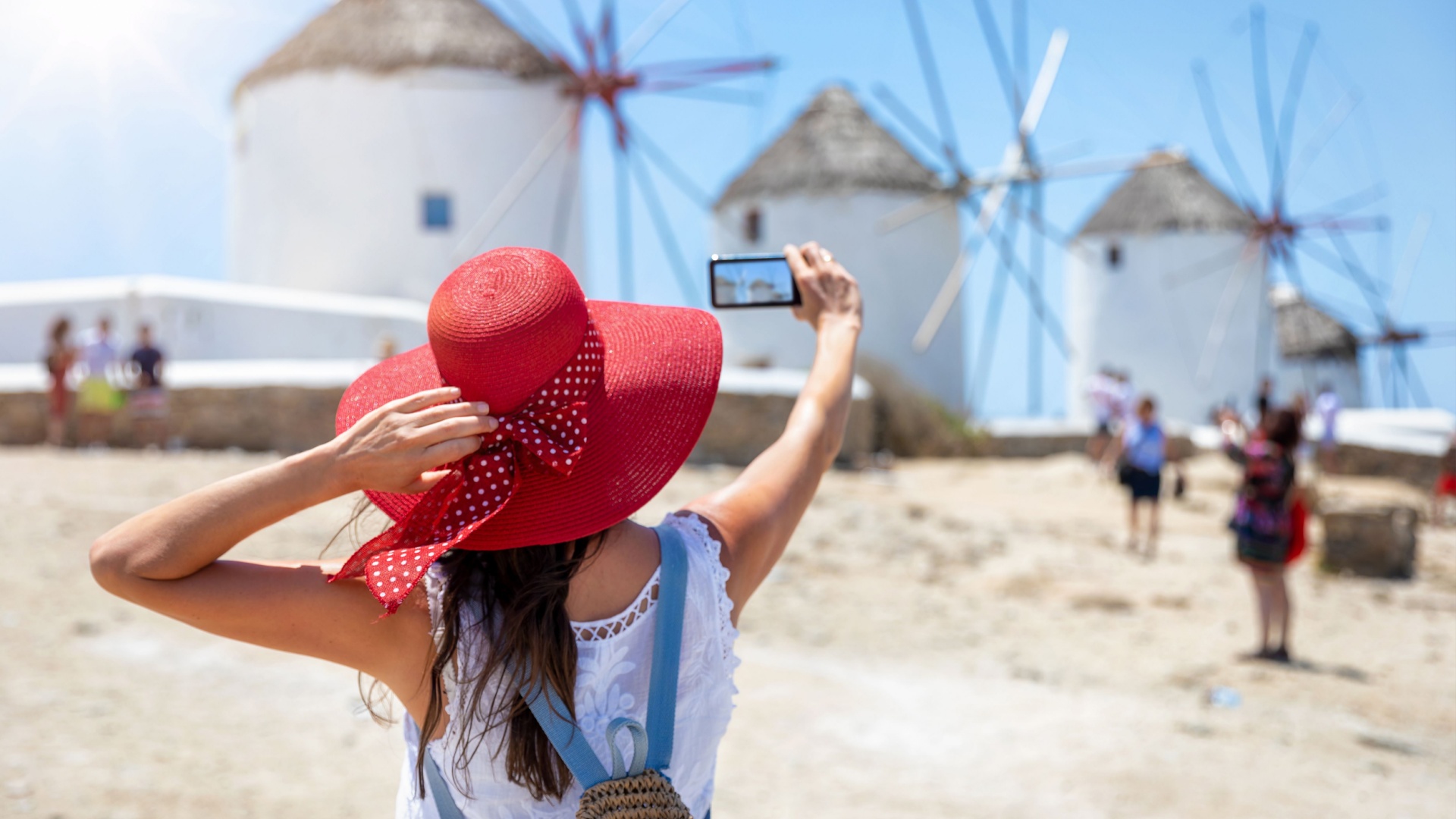 Mykonos_Lady_Photograph_Windmills_TGR