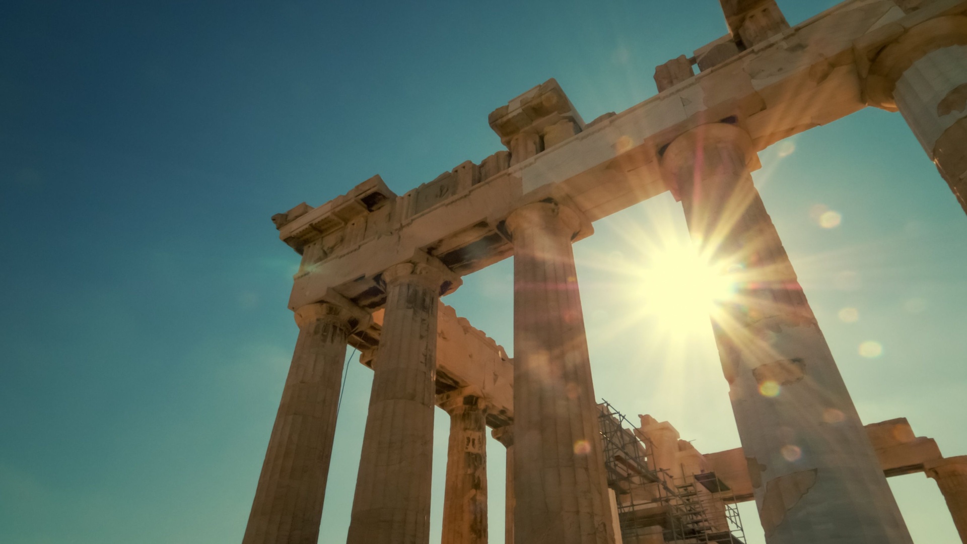 Parthenon_With_Sun